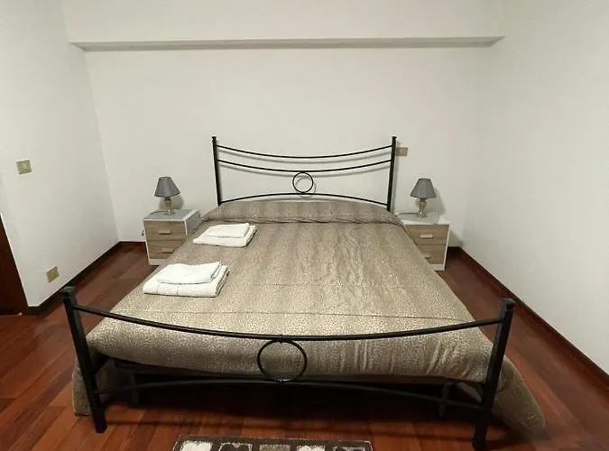 Tra Mare E Monti Guest house